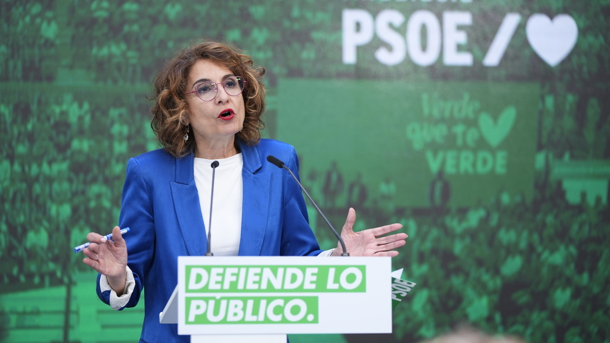 Montero deja el Gobierno por las elecciones de Andalucía