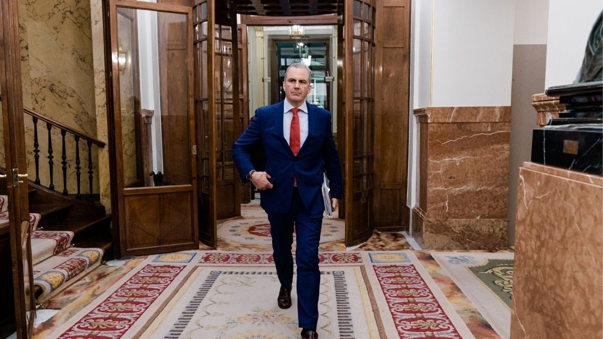 Ortega Smith reta a Vox a expulsarle también del Congreso