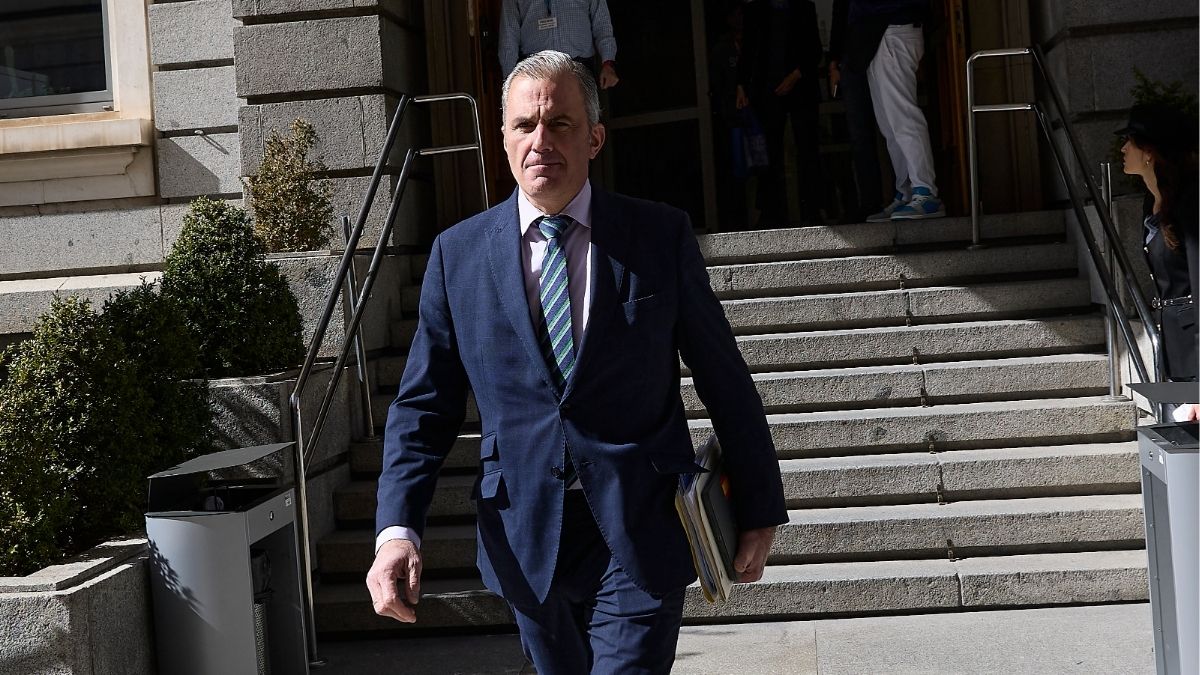Ortega Smith sigue en el Congreso tras su expulsión de Vox