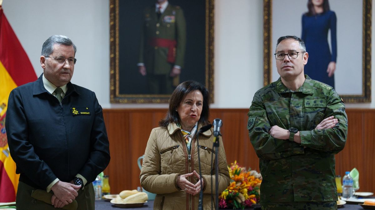 Robles descarta que España se una a la misión en Ormuz