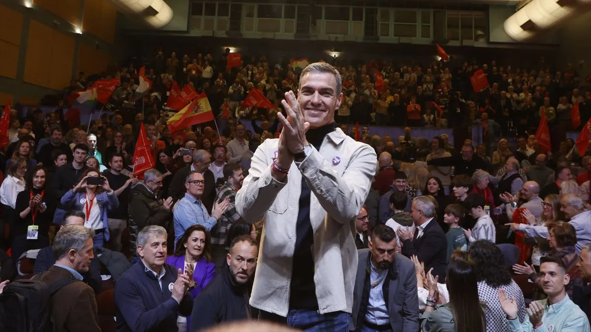 Sánchez critica a Feijóo y Abascal por la guerra en Irán