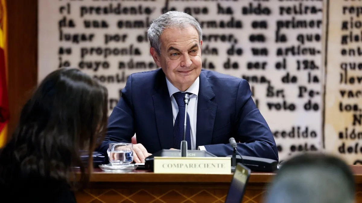 Zapatero admite cobrar 70.000 euros de una firma de Plus Ultra