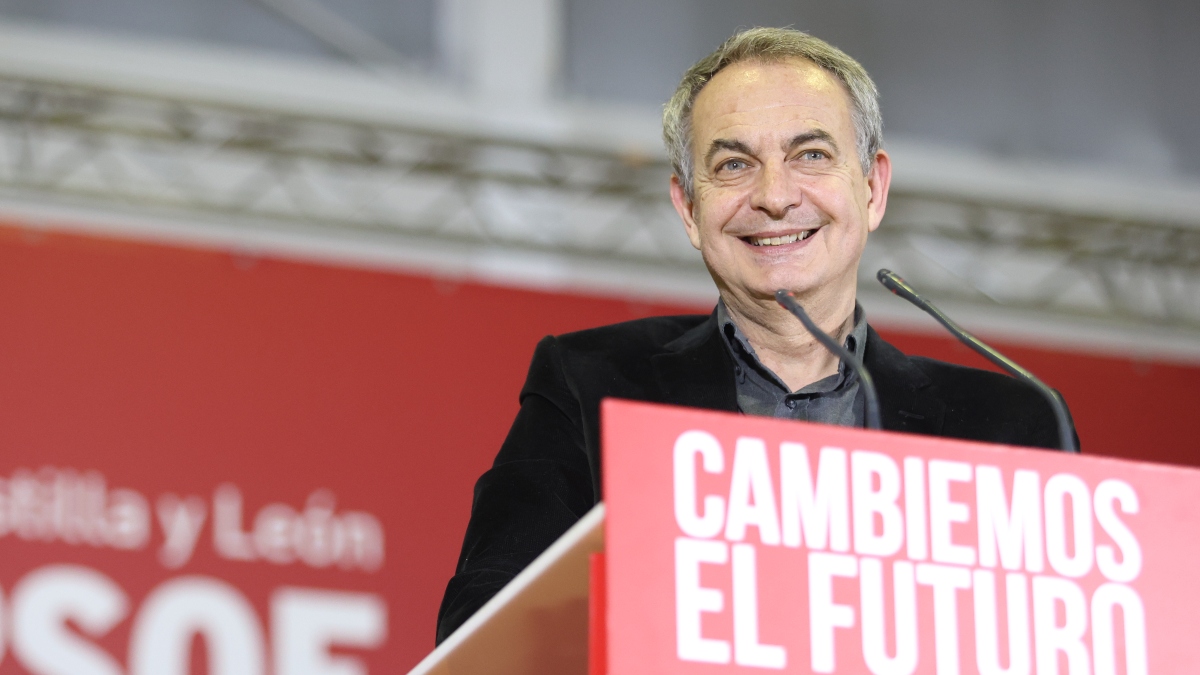 Zapatero elogia a Sánchez por su firmeza frente a Trump