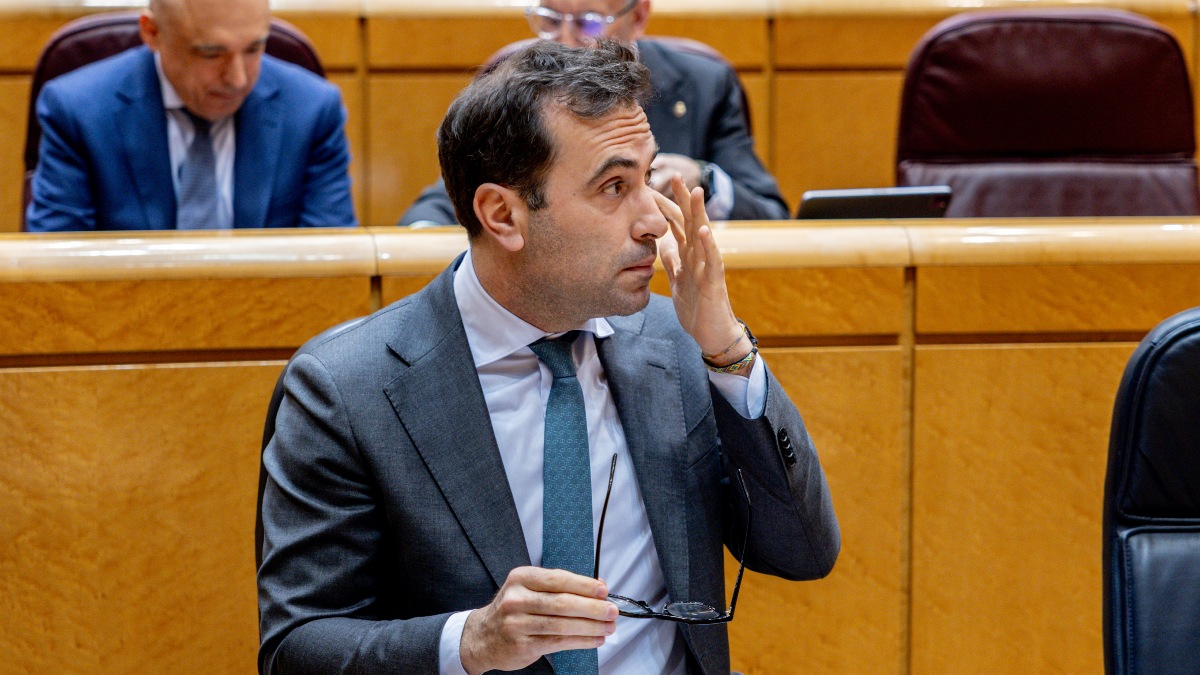 Carlos Cuerpo evita choques por corrupción en el Senado