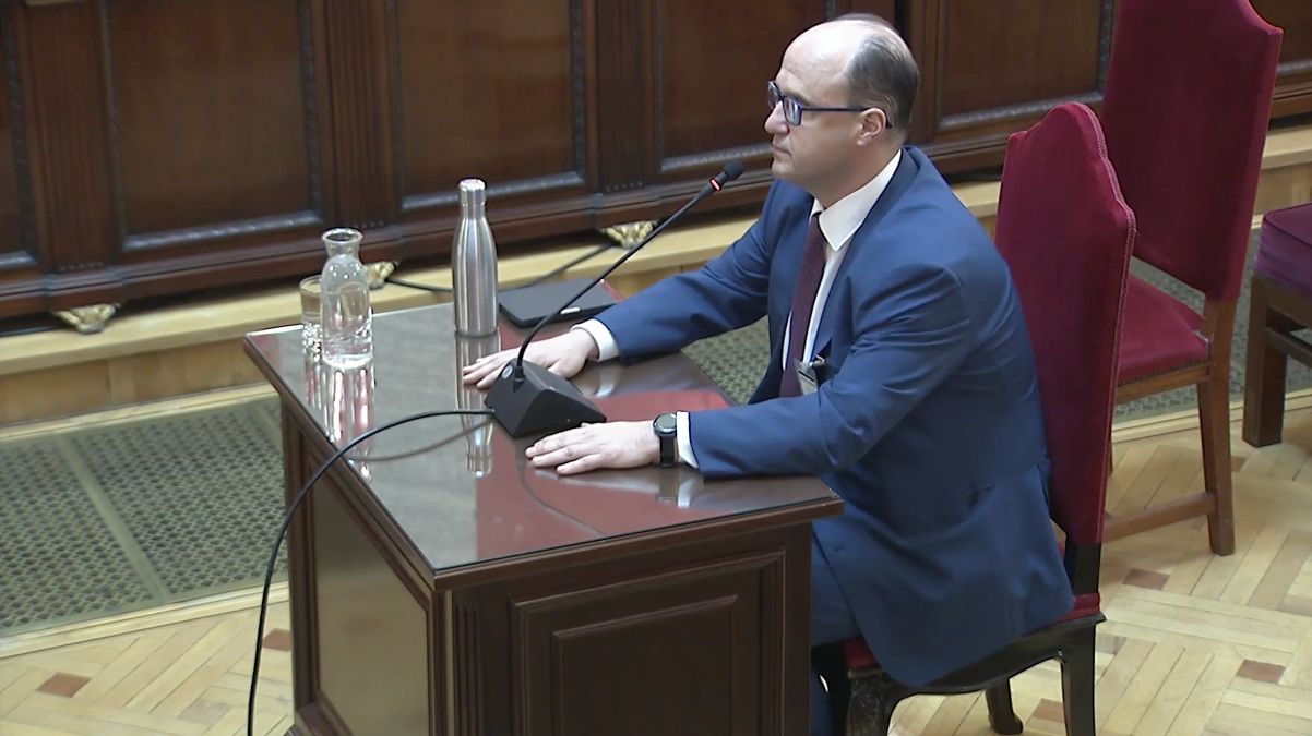 Díaz Bidart duda si informó a Maroto de su cita con la trama
