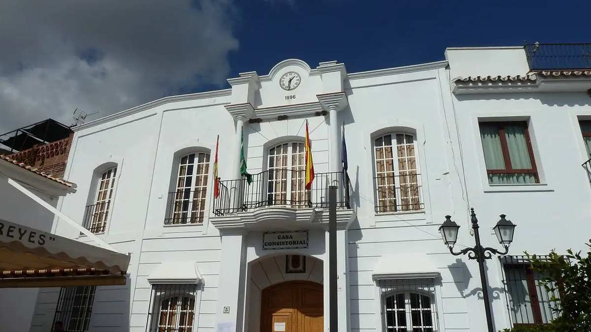 Dimite una concejal del PP en Moclinejo tras ser detenida