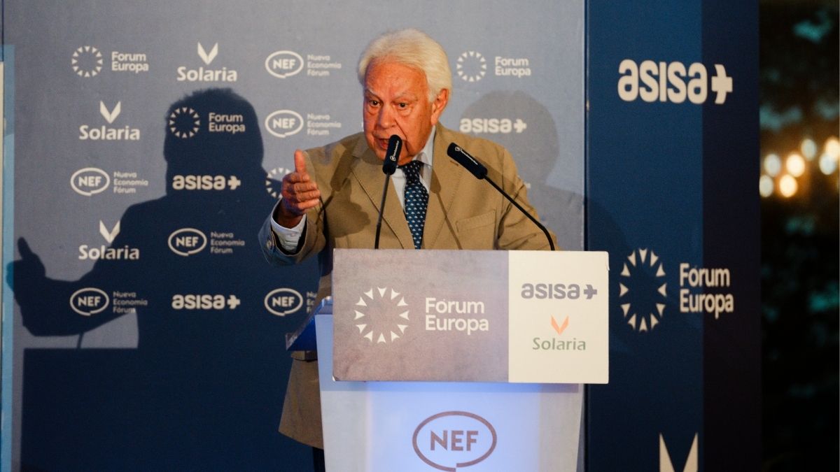 Felipe González pide el regreso de Machado a Venezuela