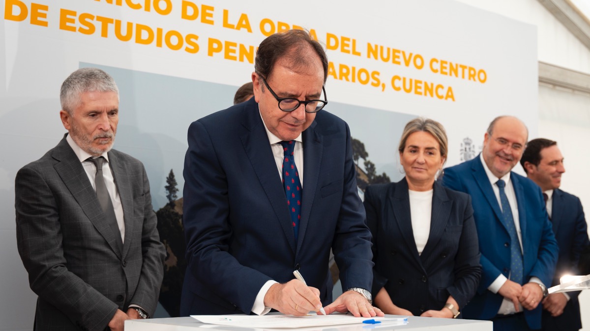 Interior contrata médicos sin especialidad en prisiones