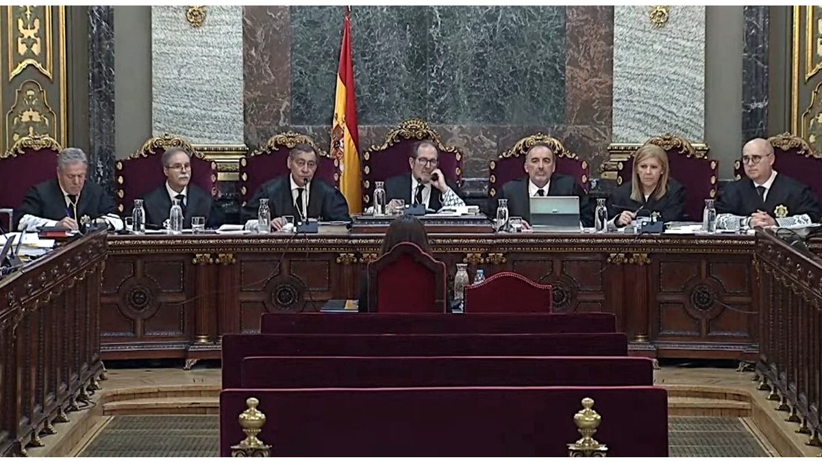 Jésica admite que nunca trabajó en Ineco tras cita con Koldo