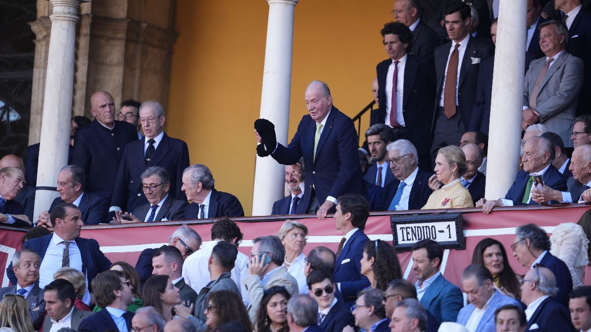 Juan Carlos I llega a Cascais tras los toros en Sevilla