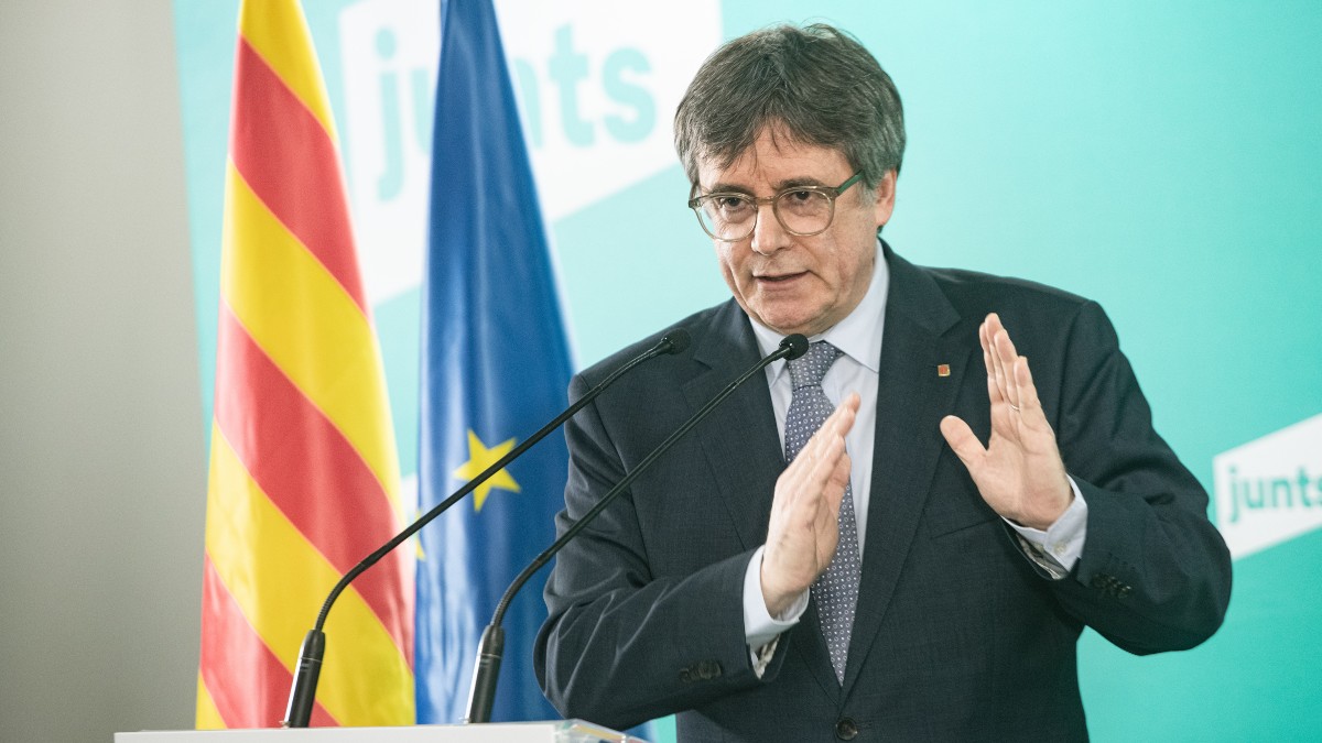 Puigdemont vincula cánticos del España-Egipto al PSC