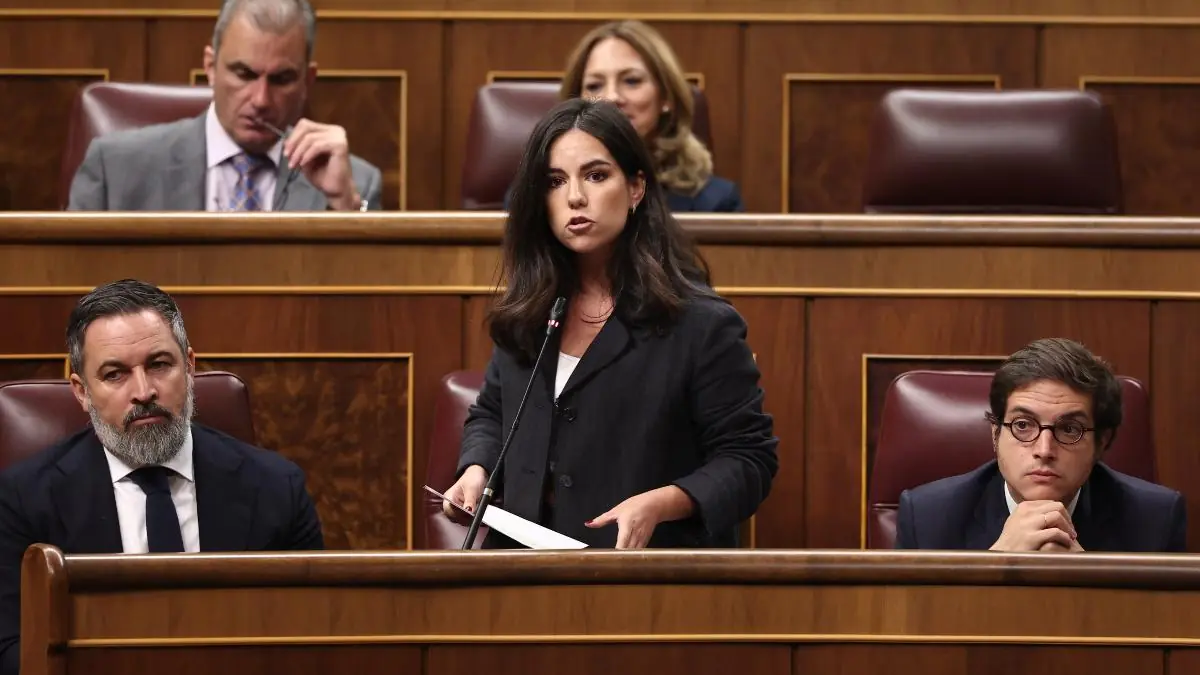 Vox y PP debaten la prioridad nacional en las ayudas