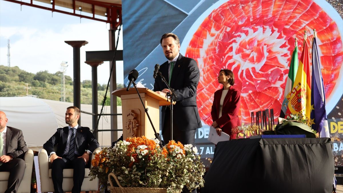 Extremadura critica a Guijuelo por rebajar calidad del ibérico