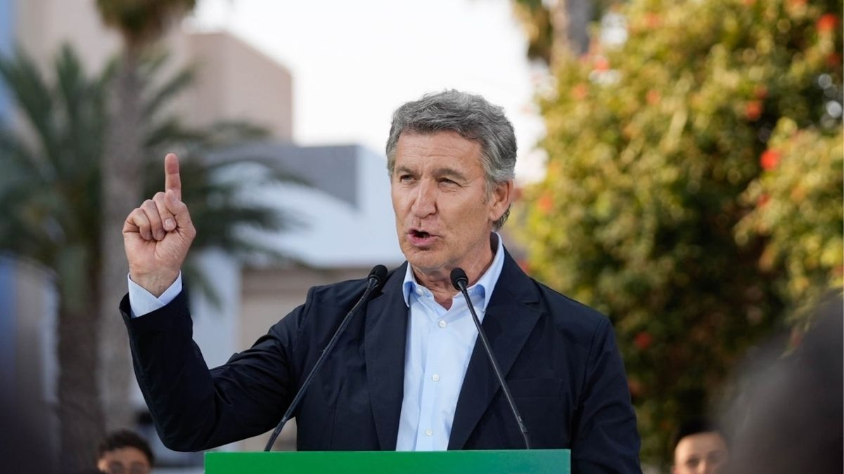 Feijóo rechaza los insultos de Abascal a Pedro Sánchez