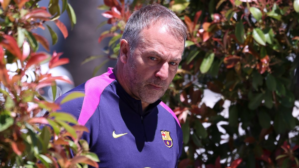 Hansi Flick renueva con el FC Barcelona hasta junio de 2028