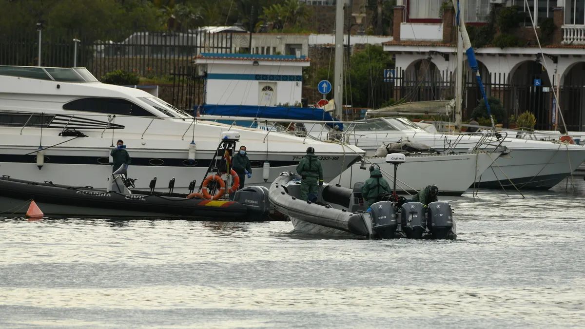 Mueren dos guardias civiles en una persecución en Huelva