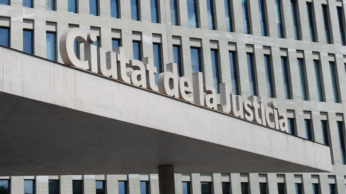 Amnistía para los cinco síndicos electorales del 1-O