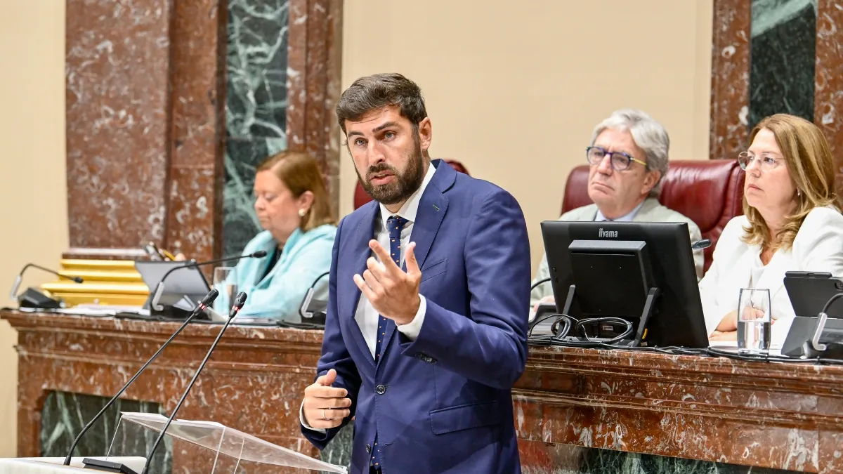 Antelo denuncia a Vox por falsificar su firma en Murcia