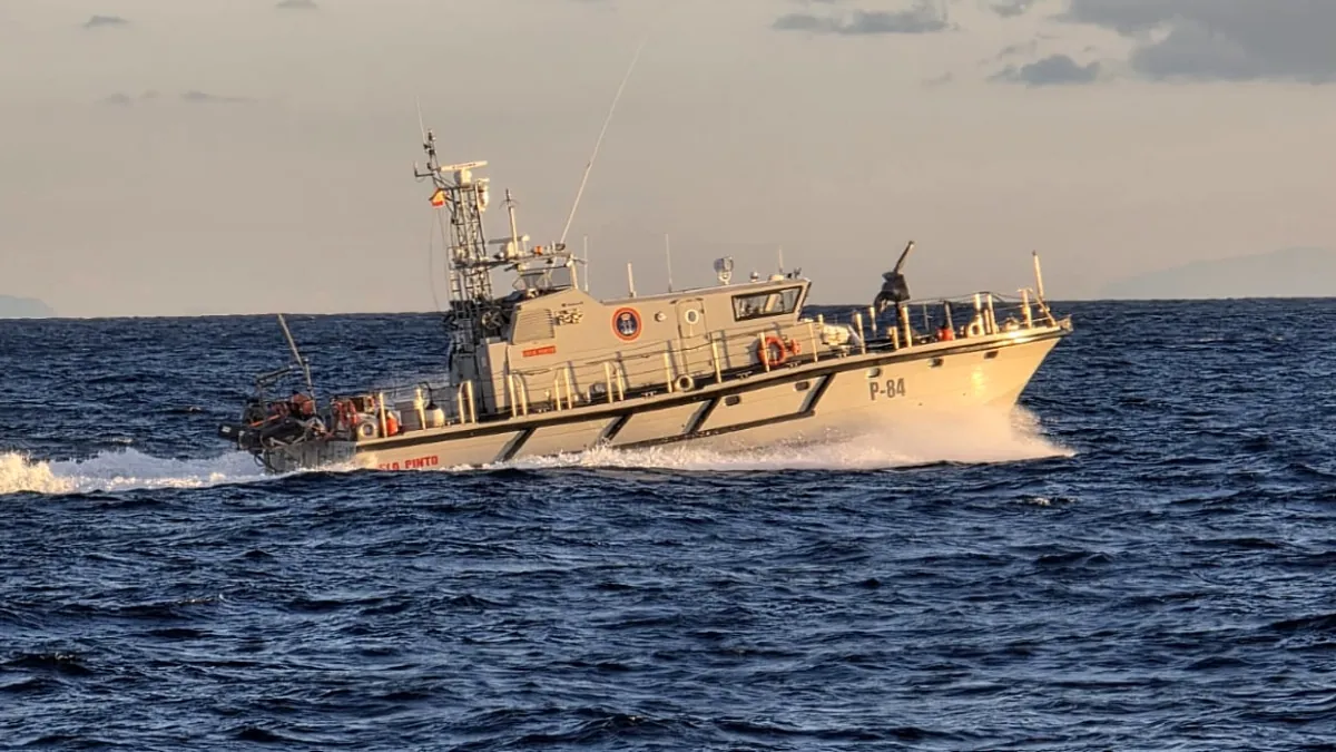 El patrullero Isla Pinto blinda la seguridad naval en Melilla