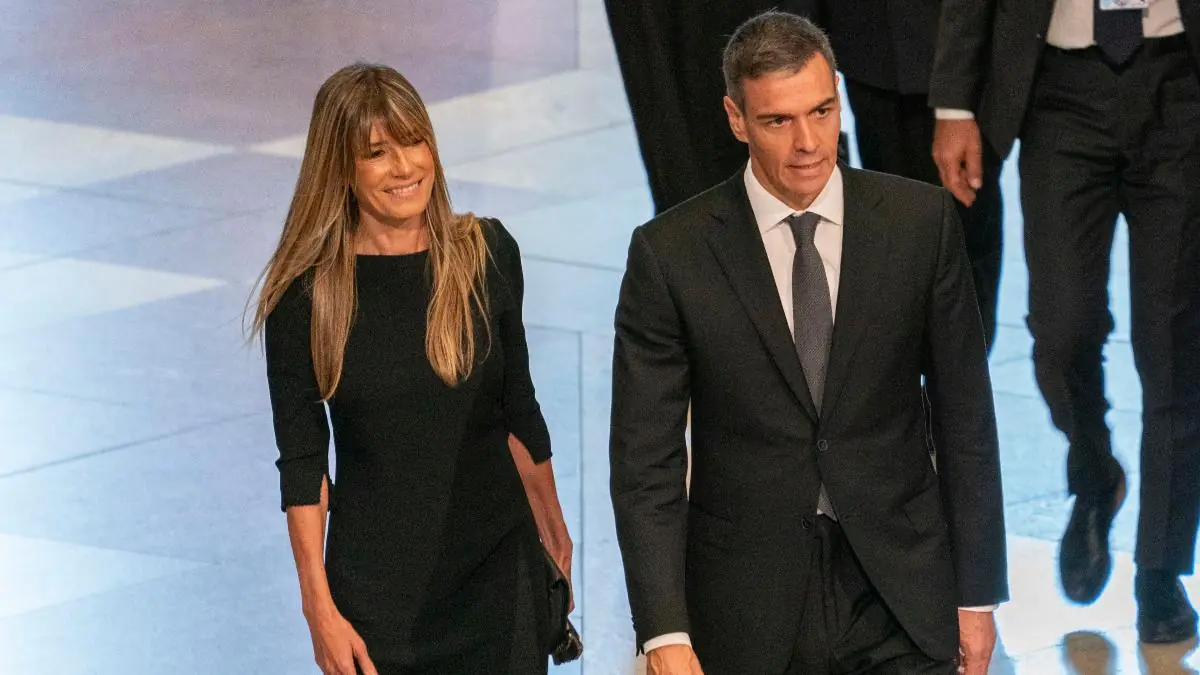 Piden 13 años de cárcel para Begoña Gómez y citar a Sánchez