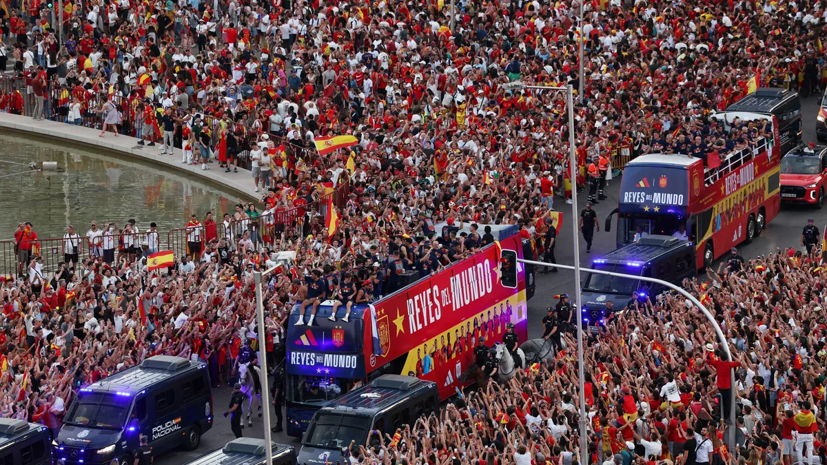 España celebra el Mundial: dos millones de personas en Madrid