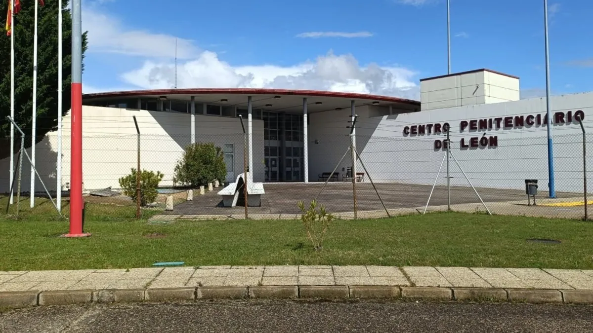 Detenido un preso que no regresó a la prisión de León