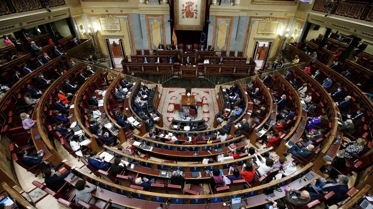 El Gobierno envía al Congreso la ley contra la corrupción