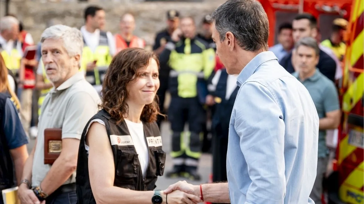 Sánchez y Ayuso coordinan la lucha contra el fuego en Madrid