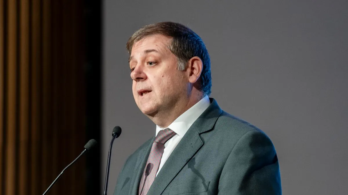 Citan a Juan Manuel Serrano por el clonado de su móvil