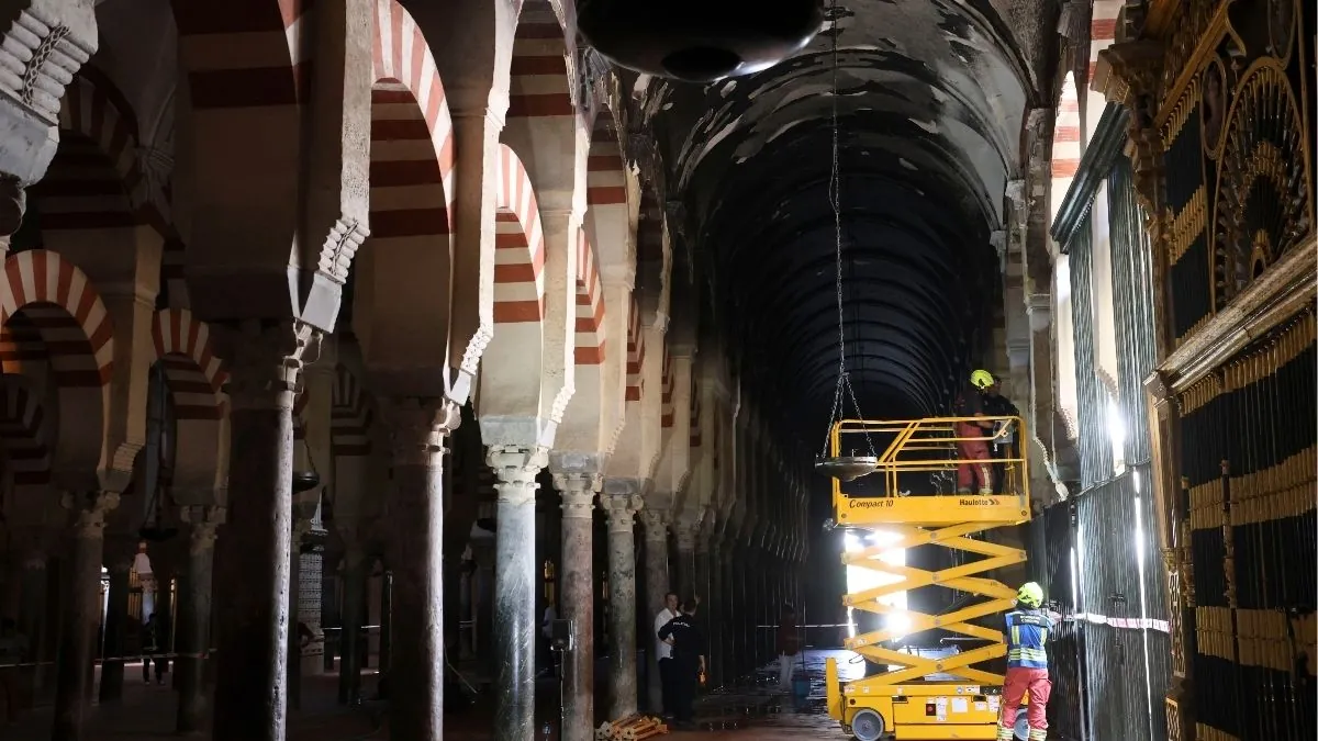 Mezquita de Córdoba: normalidad tras un año del incendio